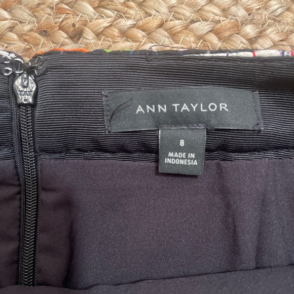 ANN TAYLOR Multi-color Tango Textured Ruffle Pencil Skirt VGUC, Size 8 - Picture 7 of 7